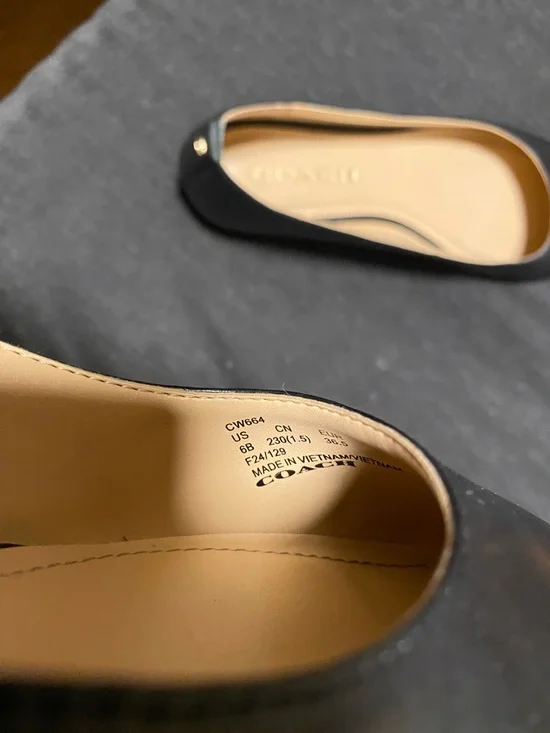 COACH Black Leather Round-Toe Ballet Flats - Picture 6 of 7